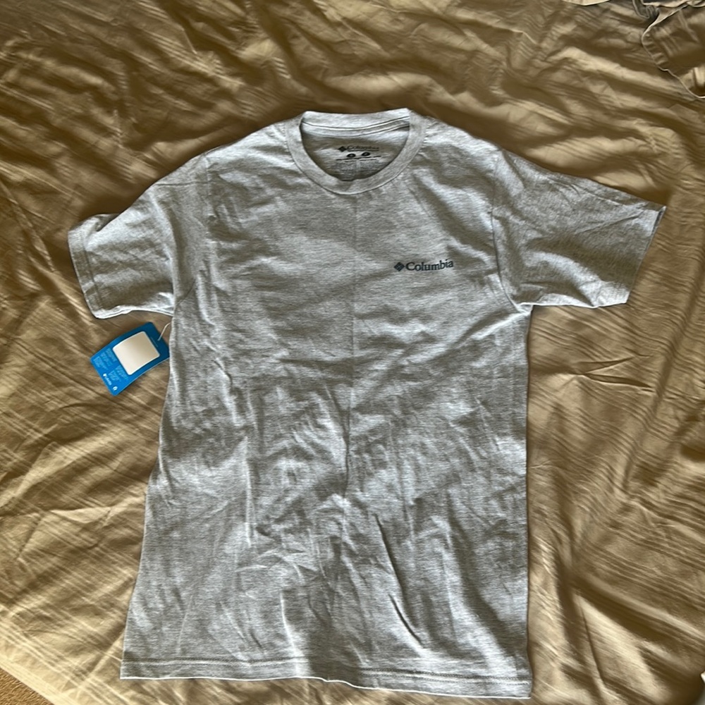Never worn, small mens, columbia t-shit